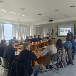 4tessera.gr-team-building-chtizontas-synarpastikes-omades-paroysiasi-seminarioy-apo-giorgo-chano Η διαμόρφωση ανταγωνιστικών ομάδων στο επίκεντρο του δια ζώσης σεμιναρίου του ΣΘΕΒ για τις θεσσαλικές επιχειρήσεις - ΓΙΩΡΓΟΣ ΧΑΝΟΣ - 4TESSERA.GR